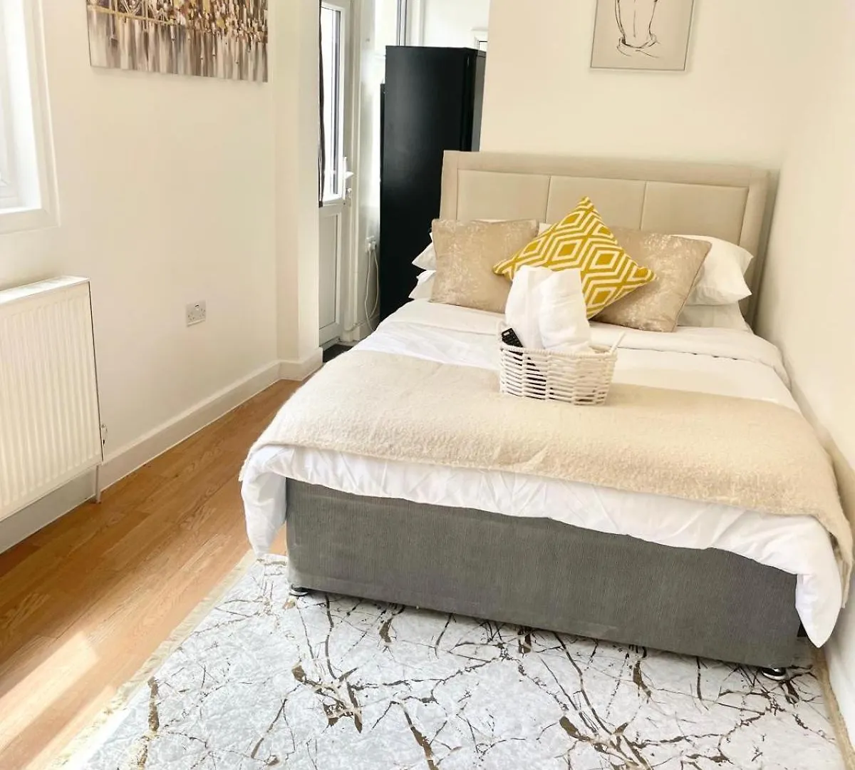 Studio Flat With Private Patio In Stratford London 0*,  United Kingdom